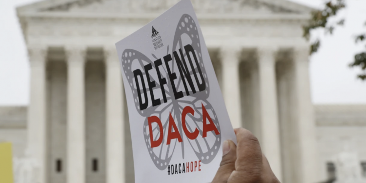 텍사스 연방법원 ‘다카(DACA)’ 불법 판결 … ‘현 수혜자 갱신은 유지’