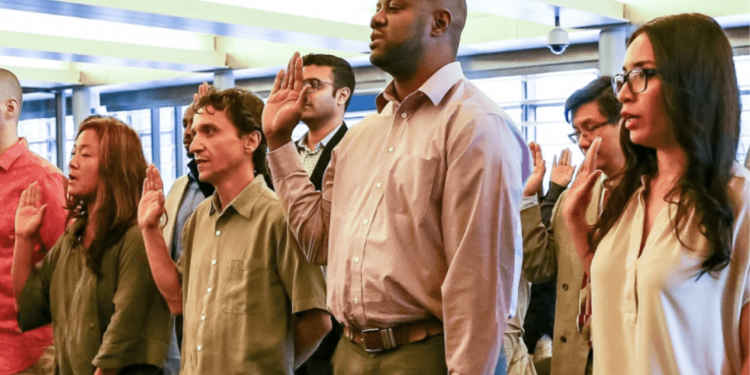 비용과 언어 때문에 시민권 신청 힘들다? … 휴스턴 ‘우리 훈또스’가 돕는다