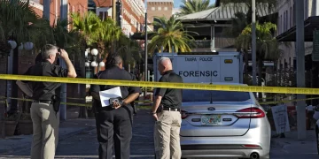 총격에 피로 물든 할로윈 주말 … 12명 사망, 76명 부상