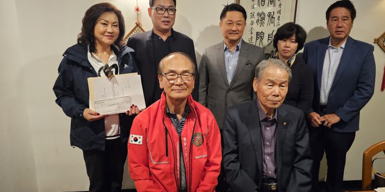 [휴스턴한인회장선거]  윤건치 현 회장 연임 … ‘단독입후보, 무투표 당선’