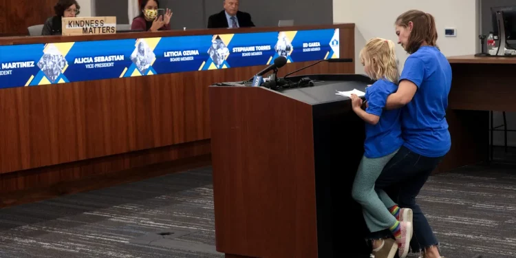 샌안토니오 교육구 초등학교 15% 폐쇄 결정 … “재정문제”