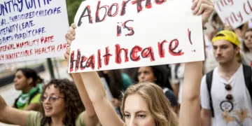 텍사스 법원, 임신 20주 사산위기 태아 ‘낙태’ 허용하나?