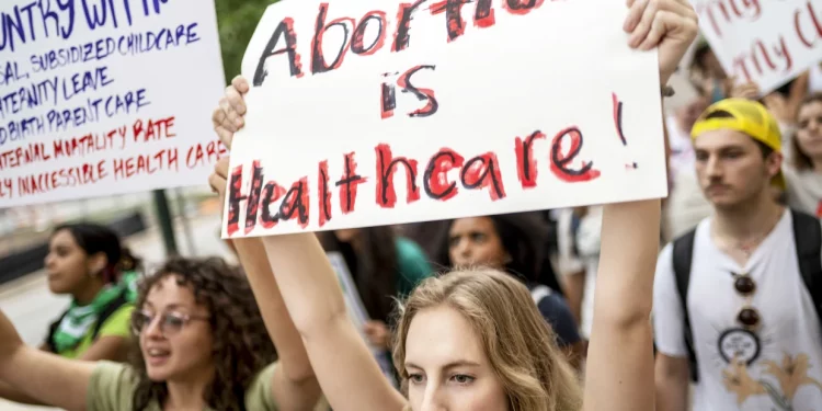 텍사스 법원, 임신 20주 사산위기 태아 ‘낙태’ 허용하나?