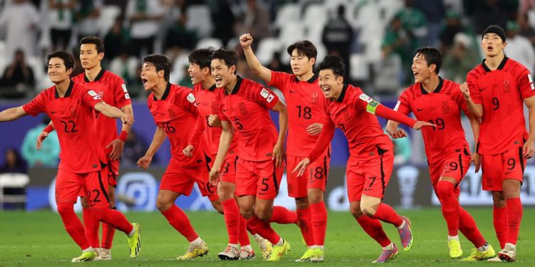 한국 축구, 사우디 꺾고 아시안컵 8강행