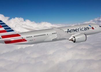 아메리칸 항공, DFW 공항 직원 321명 해고
