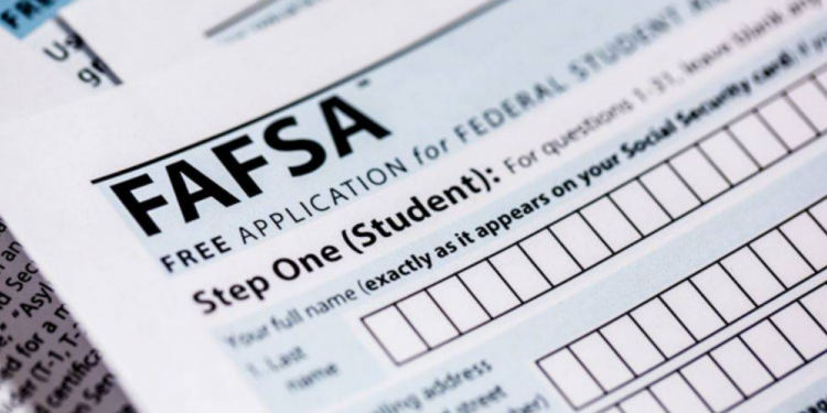 연방학자금지원(FAFSA) 새로운 버전출시… ‘텍사스 학생들 신청지연 속출’
