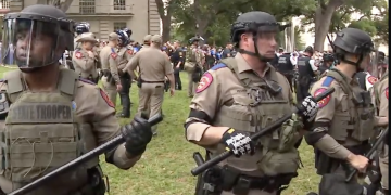 UT 오스틴에서 ‘친팔레스타인’ 시위 무력진압 논란 … 언론인 포함 57명 체포