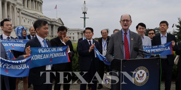 “한반도평화법안 공감대 의회내 확산” … 브래드셔먼 “평화 정착의 첫걸음”