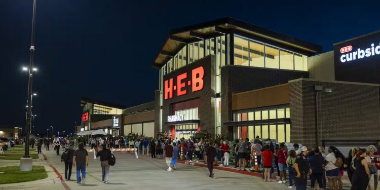 북텍사스 HEB 개점에 1000명 넘게 ‘오픈런’