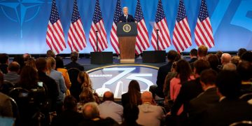 바이든 사퇴발표후 민주당 “미국을 위한 결정, 환영과 찬사”