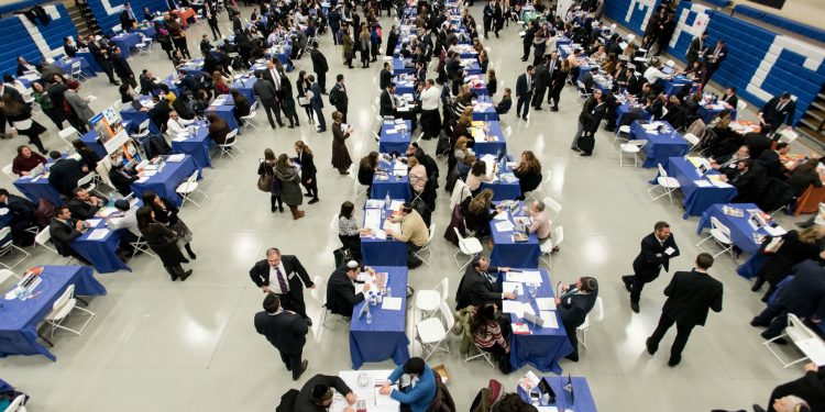 5일(목), 달라스 잡페어 … “4,000여개 일자리”