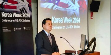 조현동 주미대사와 필립 골드버그 주한미국대사 텍사스 방문