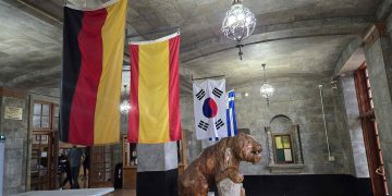 ‘불의에 저항한 역사’ 리틀락 센트럴 고등학교에 ‘태극기’ 상설계양