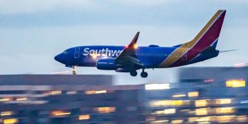 사우스웨스트 항공, 기내 서비스 변경 및 지정좌석제 도입