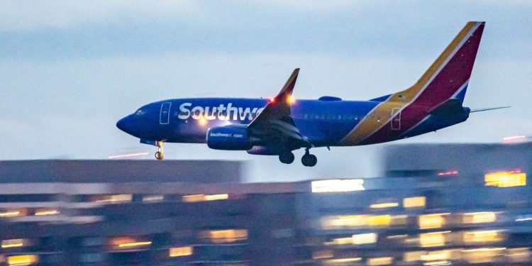 사우스웨스트 항공, 기내 서비스 변경 및 지정좌석제 도입