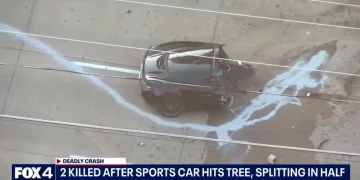 교통사고로 두 동강난 20만 달러 멕라렌