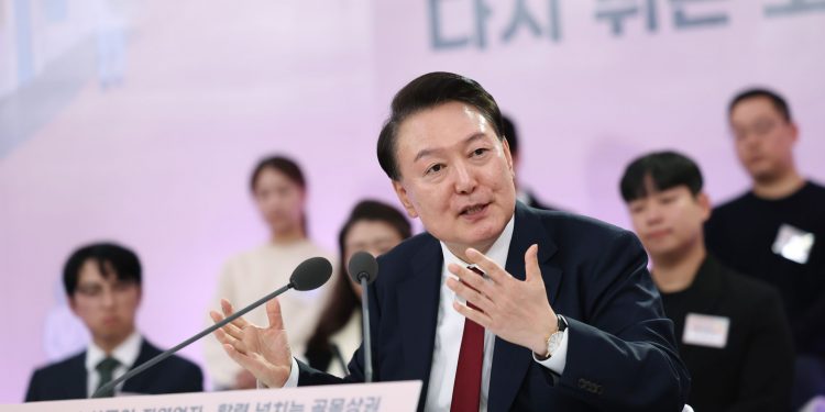 [속보] 윤석열 대통령, 비상계엄령 선포