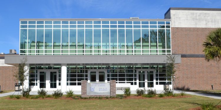 조지타운 고등학교, 폭탄테러 위협에 출입통제