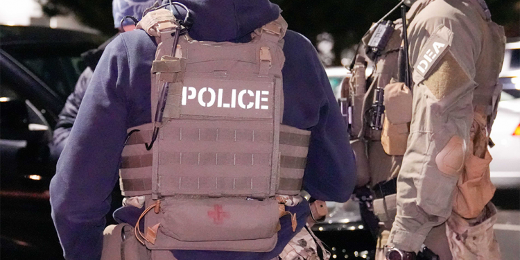 달라스영사출장소 “여행 및 단기체류 한국인들, 법적지위 증명서류 지참해야”