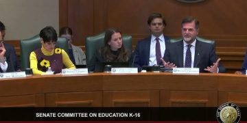 사립학교도 정부지원금 준다는 학교선택법, 의회 통과될까?